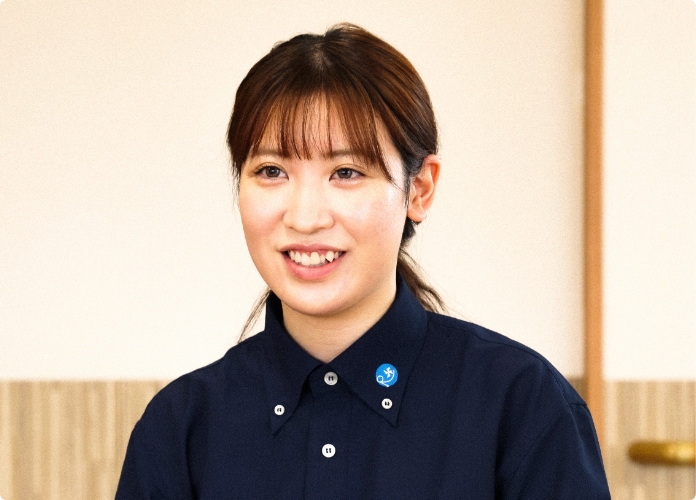 本社事務職 小濵有紗